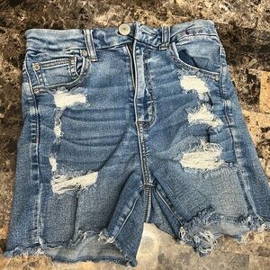 American eagle distressed jean shorts size 2